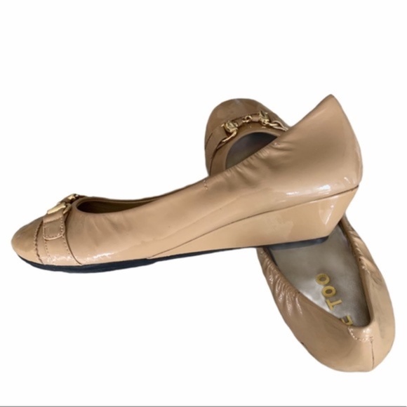 Me Too “Mica” Patent Leather Flats Shoes - Picture 3 of 12